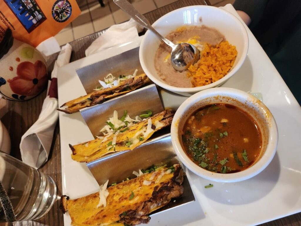 Eddie's Rey de la Birria