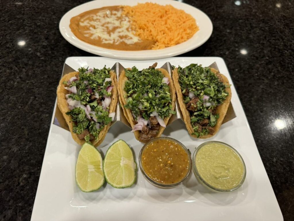 Los Mariachis Mexican Grill (Alexandria)