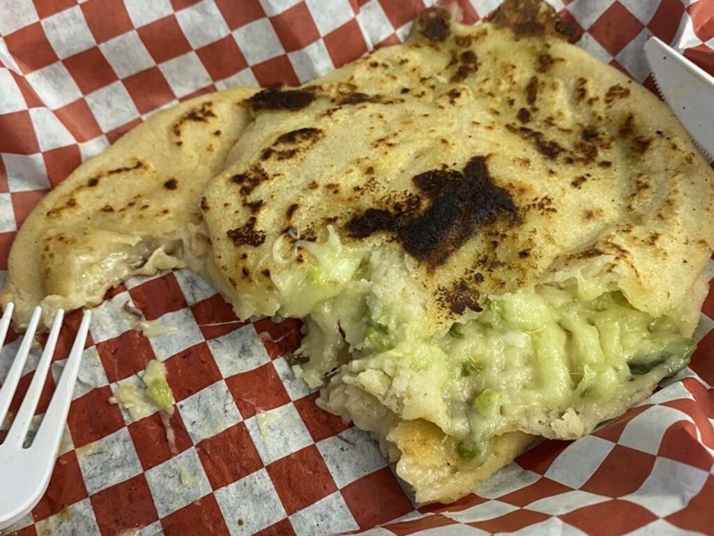 Mañana Restaurant y Pupusería